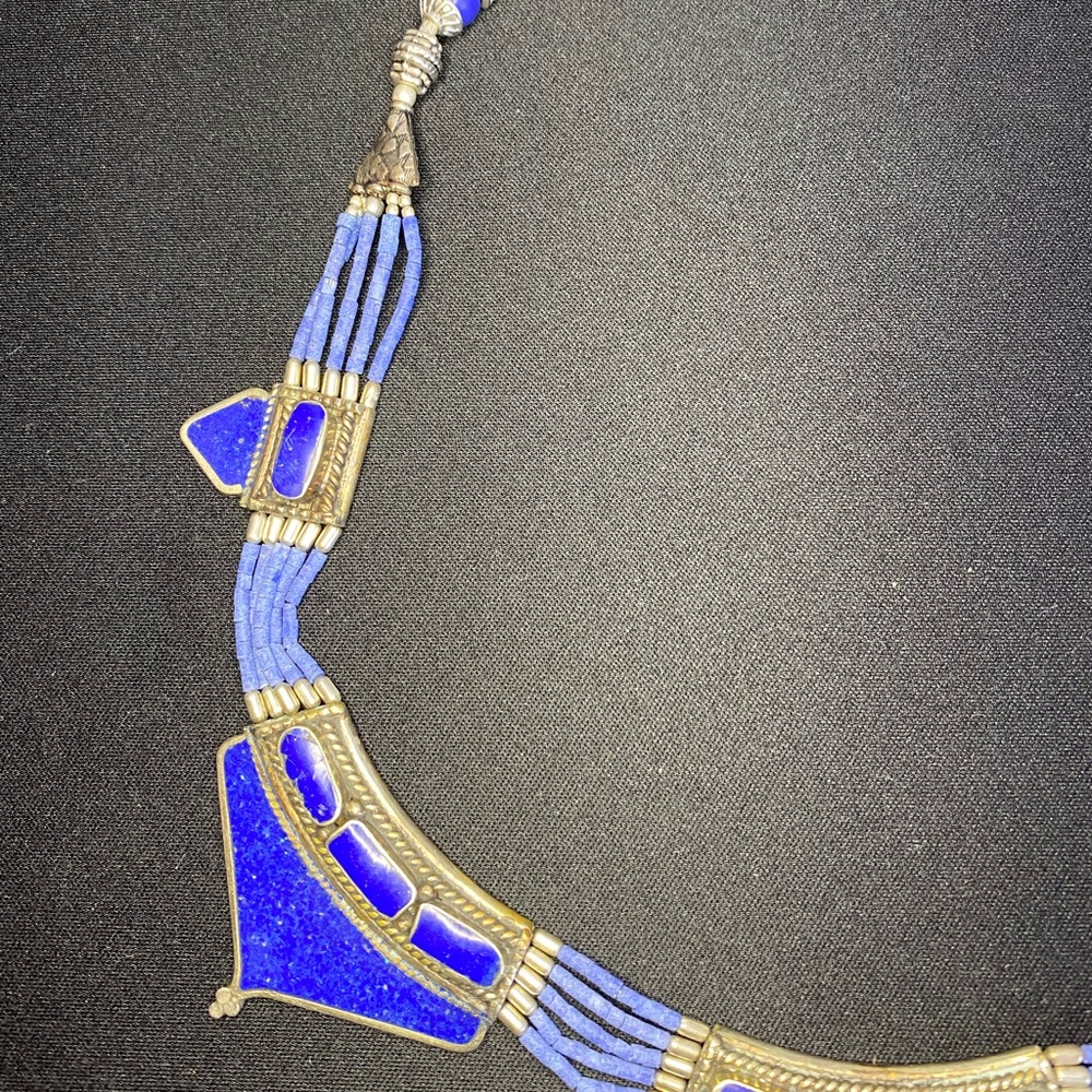 Beautiful handmade blue stone necklace set in metal. Handmade in Nepal. - Picture 4 of 5